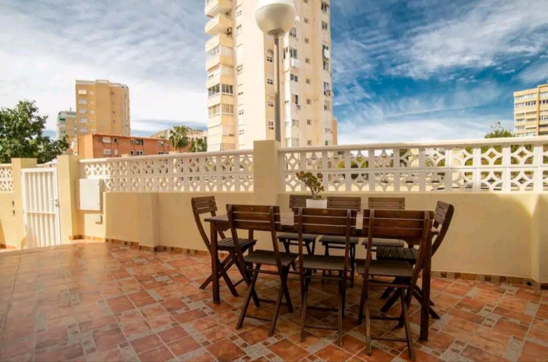 Albufereta Cozy Studio With A Great Terrace Apartamento Alicante Exterior foto